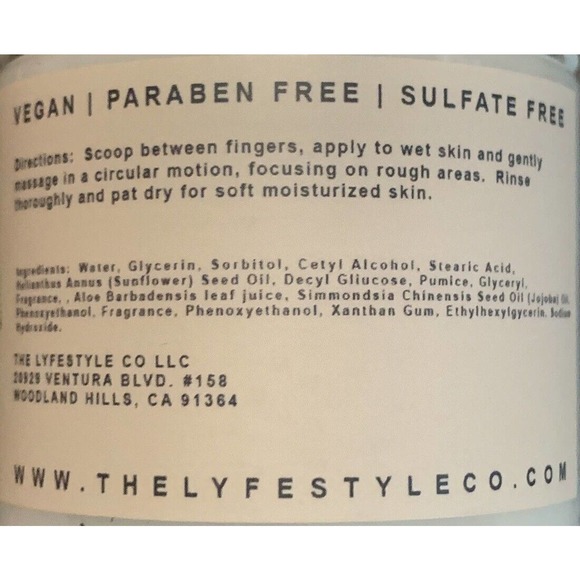 THE LYFESTYLE CO. Soothing Face & Body Wash + Bamboo Body Polish + Temple Rub - Picture 4 of 6